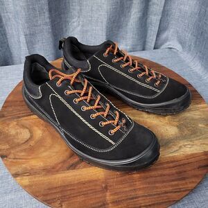 RARE Banana Republic Black Suede Trainers / Hiking Low Tops Men's Size 10